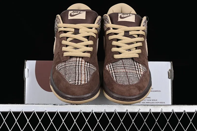 All Categories Nk SB Dunk Series Nk SB Dunk Low Low-top sneakers Pure original Nk SB Dunk Low Brown plaid SB smashed backboard fashion casual sneakers 304292-223